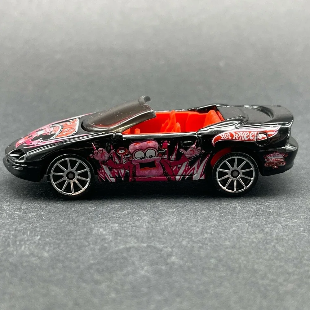 Hot Wheels 1995 Chevrolet Camaro‎ Convertible Car Franken Berry 1/64 #113 Loose